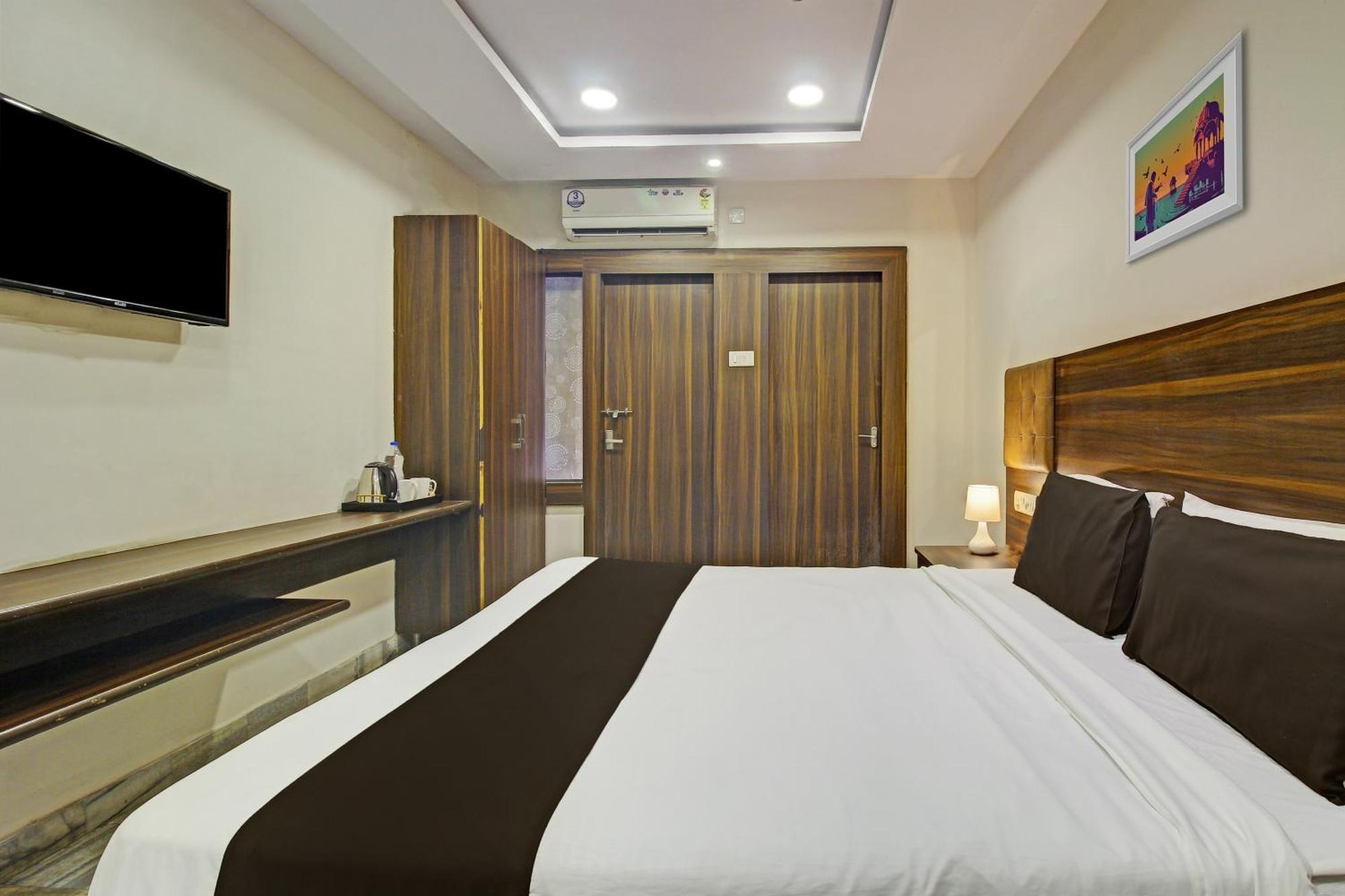 Hotel O Srujana Stay Inn Hyderabad Exterior photo