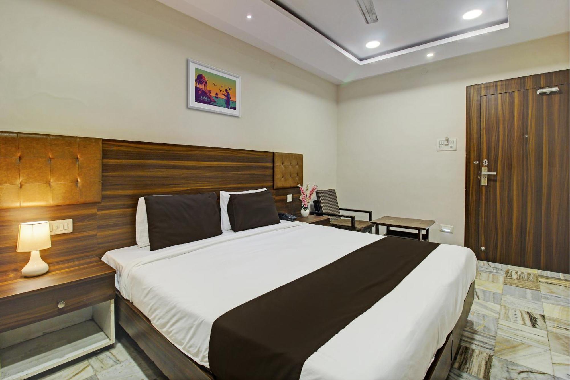 Hotel O Srujana Stay Inn Hyderabad Exterior photo
